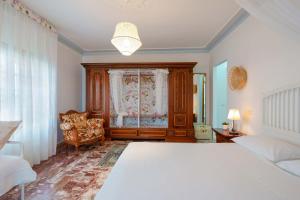 A bed or beds in a room at BB 1987 Pula