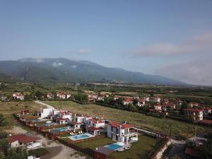 A general mountain view or a mountain view taken from the holiday home
