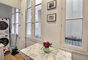 Fotografia z galérie ubytovania APPARTEMENT PARIS - LOUVRE & RIVOLI v Paríži