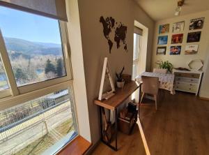 Widok na góry z tego apartamentu