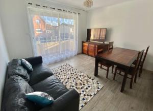 Billede fra billedgalleriet på La spacieuse - 4 chambres - RER C 10min - Paris i Brétigny-sur-Orge + 4 billeder