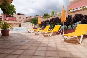Bazén v ubytovaní Luxurious Apartment In Terrazas Del Duque alebo v jeho blízkosti