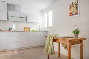 Zdjęcie z galerii obiektu Apartamento centro de Santander w mieście Santander