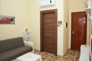 Area soggiorno di 2 bedrooms appartement with terrace and wifi at Portopalo di Capo Passero