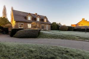 Vonkajšia záhrada v ubytovaní Cosy studio close to Brussels South Charleroi Airport