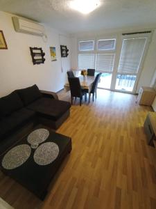 Fotografie z fotogalerie ubytování Apartments Villa Marta - Begovic v destinaci Kotor