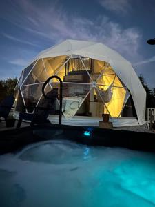 Bazén v ubytování Island Beach Hideaways nebo v jeho okolí