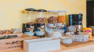 Jedlo v ubytovaní bed & breakfast alebo blízkom okolí