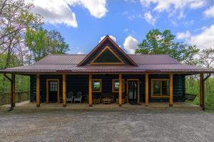 Fotografie z fotogalerie ubytování Mountain Crest Pet-friendly Log Cabin with Mountain Views! v destinaci Marion + 41 fotografií