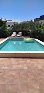 Bazén v ubytovaní VILLA NIKO with private swimming pool alebo v jeho blízkosti