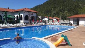 Afbeelding uit fotogalerij van Комплекс Антик in Troyan