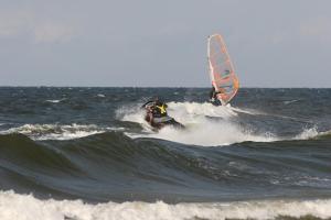 Windsurfing pri hoteli alebo v okolí