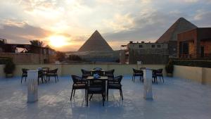 Naktsmītnes The Heaven Pyramids Kairā fotogalerijas attēls