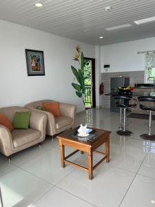 Kuchyň nebo kuchyňský kout v ubytování Creole Pearl Self-Catering