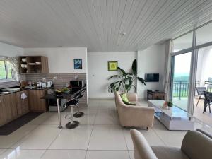 Kuchyň nebo kuchyňský kout v ubytování Creole Pearl Self-Catering
