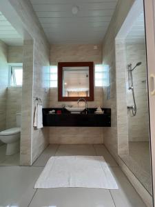 Koupelna v ubytování Creole Pearl Self-Catering