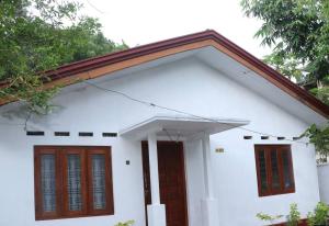 Το κτήριο όπου στεγάζεται  η βίλα