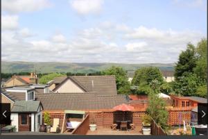 Imagen de la galería de Charming 2 bed sandstone cottage in Waterside, Kirkintilloch, en Kirkintilloch 14 fotos más