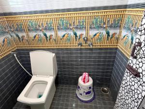Koupelna v ubytování Sai Ayush Homestay