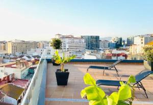 Balkon oz. terasa v nastanitvi The Residence City Centre - Modern Family Apartment with Rooftop Pool & Terrace - Children stay for Free
