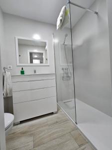 Fotografia z galérie ubytovania Apartamentos Atlantis - Yumbo I v destinácii San Bartolomé