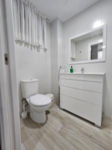 Fotografia z galérie ubytovania Apartamentos Atlantis - Yumbo I v destinácii San Bartolomé