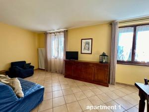 A television and/or entertainment centre at Casa Vista Castelli