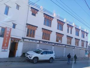 Gallery image of White House Leh in Leh +28 photos