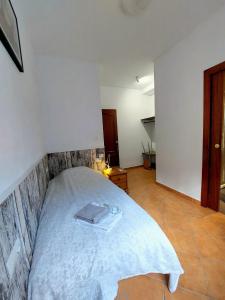 A bed or beds in a room at Finca Floretta