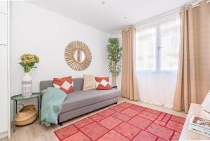 Ein Bett oder Betten in einem Zimmer der Unterkunft Chueca I calle Farmacia 1BR 1BH