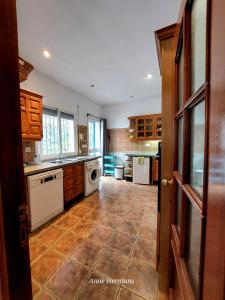 A kitchen or kitchenette at Finca Floretta