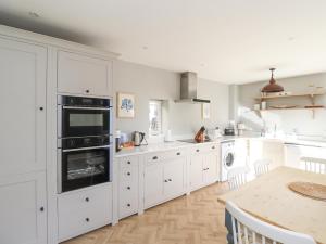 Nhà bếp/bếp nhỏ tại The Hollies