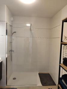Ванная комната в Entre Ciel et Mer - Appartement Concarneau