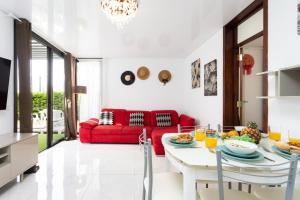 Posezení v ubytování Nice apartment in the heart of Las Americas