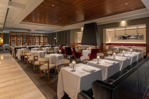 Restaurant ou autre lieu de restauration dans l'établissement Hilton Amsterdam