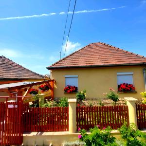 Kata Vendégház 3980 Sátoraljaújhely, 5 Thököly út kép - 2