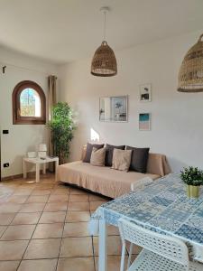 Χώρος καθιστικού στο Hommy Lab - stylish and modern with super kitchen, separate entrance, free parking