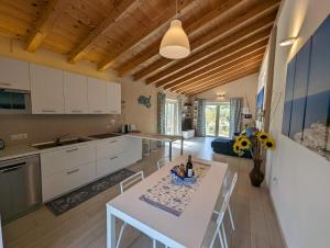 Kép Luxury Country Villa by SardiniaGem, walk to beach szállásáról Oroseiben a galériában