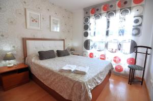 Posteľ alebo postele v izbe v ubytovaní RNET - 221 Porto Marina Roses Costa Brava