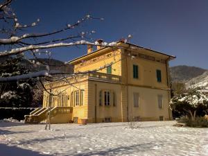 Nespecifikovaný výhled na hory nebo výhled na hory při pohledu z bed and breakfast