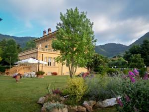 Nespecifikovaný výhled na hory nebo výhled na hory při pohledu z bed and breakfast