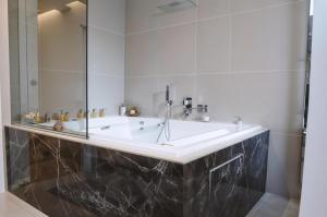 Gallery image of Suite Strasburgo 253 in Palermo