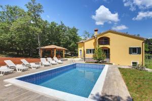 Πισίνα στο ή κοντά στο Villa Filleona