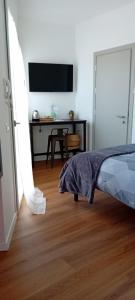 TV a/nebo společenská místnost v ubytování Hotel Vienna