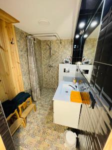Kuchnia lub aneks kuchenny w obiekcie K&B Residence