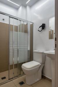Ванная комната в Hotel Adonis Athens