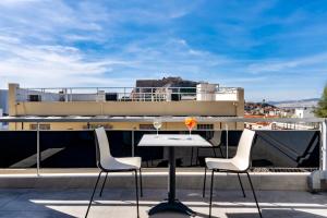 Балкон или терраса в Hotel Adonis Athens