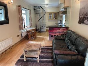 Χώρος καθιστικού στο Llangollen cosy apartment