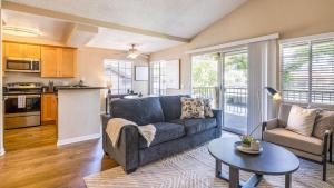 Gallery image of Landing Modern Apartment with Amazing Amenities (ID9448X47) in Chino Hills