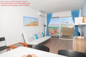 Posedenie v ubytovaní UHC Sorolla Apartments + 21 fotografií
